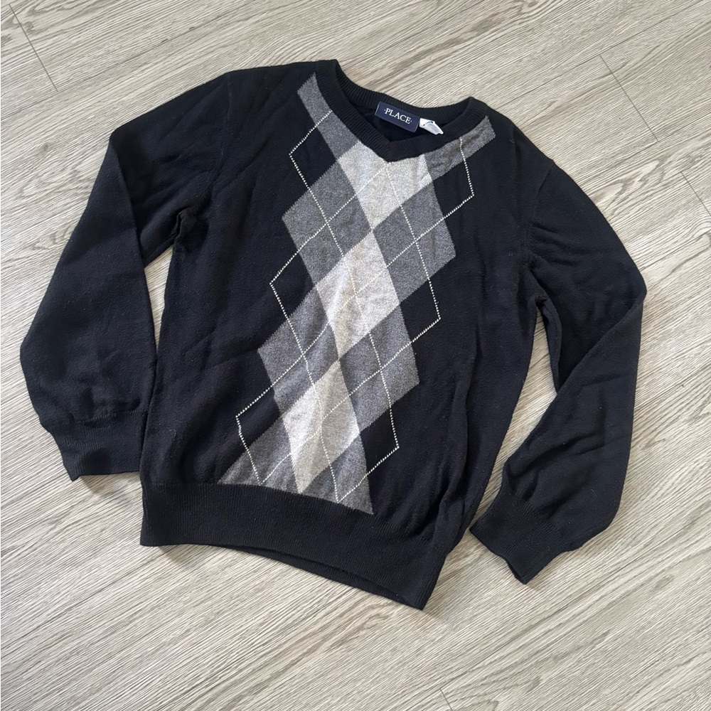5/$25🏷️Argyle Crewneck Sweater